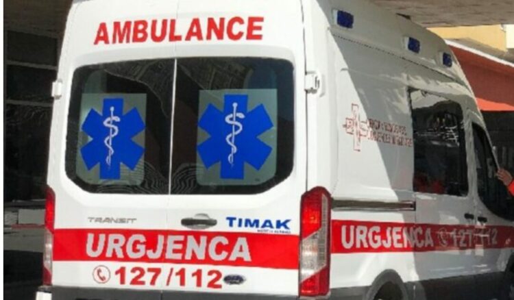 Aksident i rëndë në aksin Mamurras- Laç, dy 17-vjeçarë nisen drejt Traumës