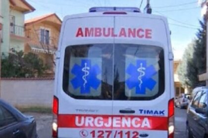 Gruaja humb jetën gjatë operacionit për ngushtim stomaku në Durrës – procedohet mjeku