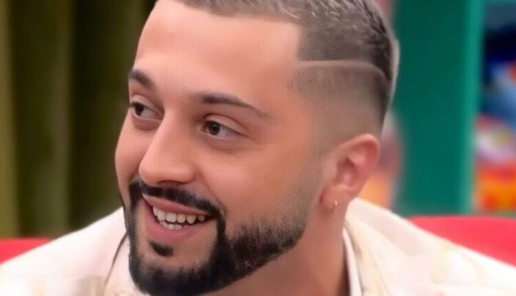 Gjesti thumbon hapur ish banoren e BBVIP...