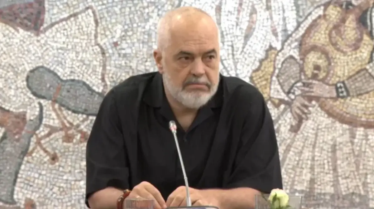 “Asnjë tolerancë!”/ Rama i prerë për ndërtimet pa leje: Sot do konfiskohet…
