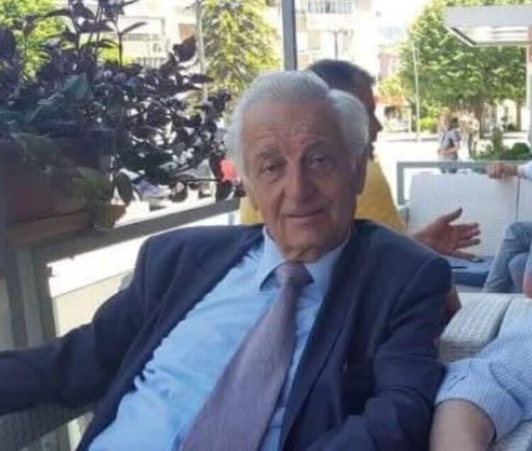 E trishtë! Mbyll sytë përgjithmonë gazetari i njohur (Emri+Foto)