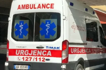 E rëndë në Elbasan/ Ishin duke ruajtur bagëtitë, humbin jetën dy të mitur pasi u mbytën në lumin Shkumbin