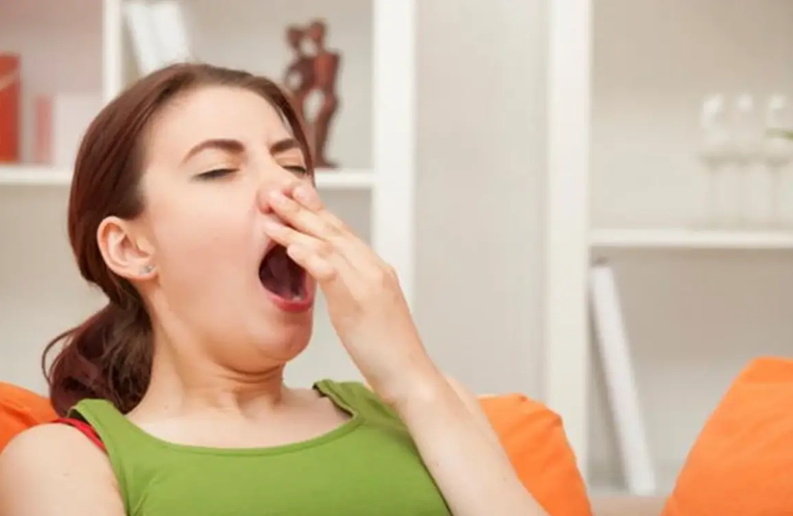 Katër Pije që mund tju Ndihmojnë të Flini më Mirë