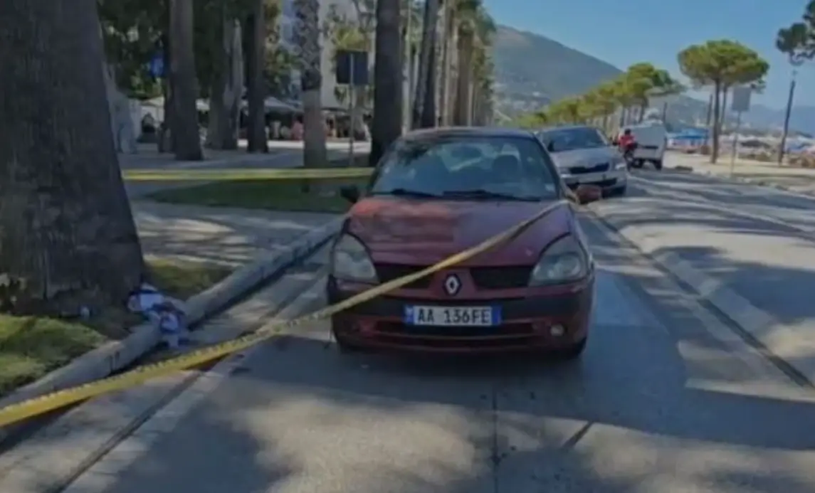 Aksident i rëndë/ Automjeti përplas të moshuarin te vijat e bardha...