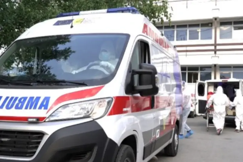 Ngjarje e rëndë në Istog, fëmija 2 vjecar mb*tet në pishinën familjare!
