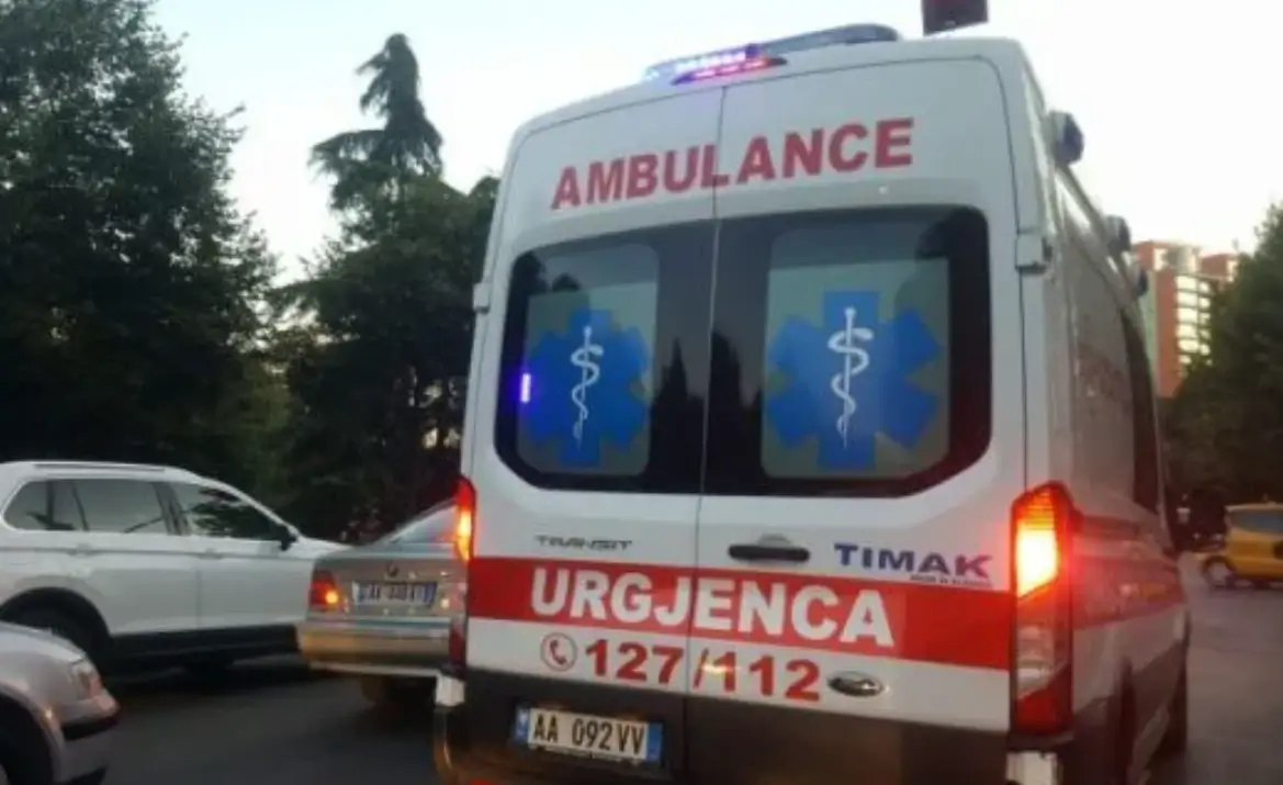 E rëndë/ Një person hidhet nga ballkoni i katit të pestë (Detaje)