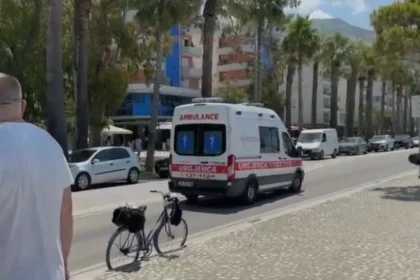 Ngjarje fatale! 44 vjecarja u mb*t në Vlorë, në gjendje të rëndë vajza e saj 18 vjecare (Detaje)