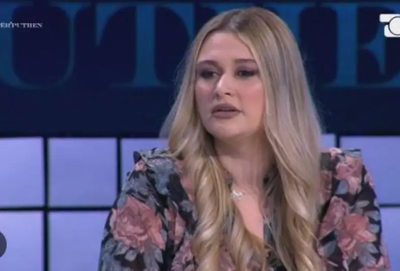 'Mendova Se Po Më Puthte Në Ball, Por Ai Më...' Neda Balluku Përlot Me Shkrimin Pas Ngjarjes Tronditese Në Fier!