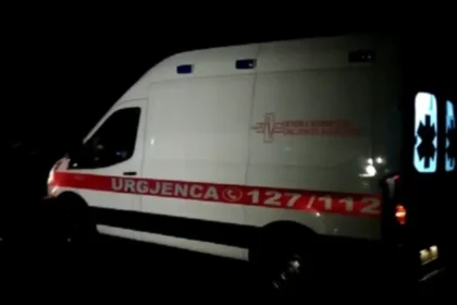 Ngjarje trondutëse! Burri gjendet pa jetë brenda në makinë
