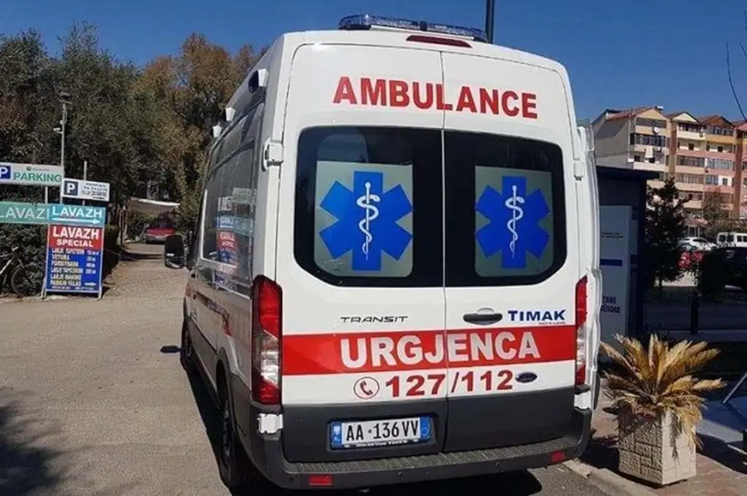 Makinat përpl*sen kokë më kokë në Bulqizë, dy persona të lënduar