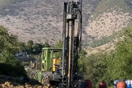 Ngjarje e rëndë! Punonte me sondë për hapjen e një pusi, humb jeten 55-vjeçari