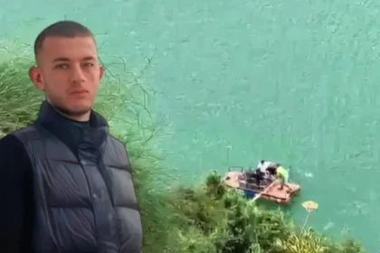 'Vetëm një vëlla kisha, një dritë syri...' Motra e Renis Dobres përlot rrjetin 'Një pIagë që s'mbyllet kurrë...'