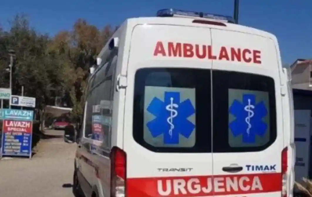 Erdhi në Shqipëri për pushime, 15-vjeçari polak bie nga ballkoni i katit të katërt