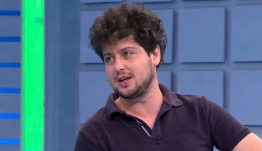 'Më g*ditën në kokë me shpatë të vërtetë...' Aktori i njohur i Portokallisë tregon incidentin që i rrezikoi jetën!
