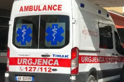 E rëndë në vend! Burri konsumon f*stoksinë dhe ndërron jetë në spital