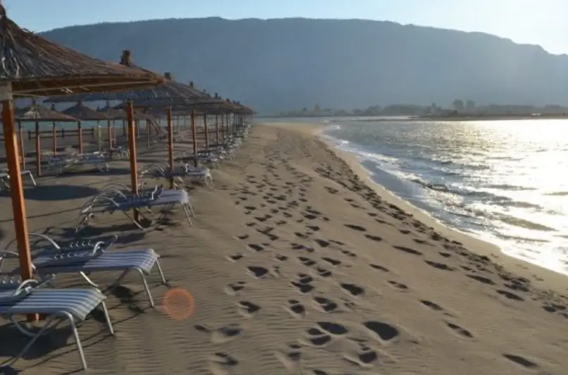 E FUNDIT! Ngjarje e rëndë, pushuesi humb jetën në plazh