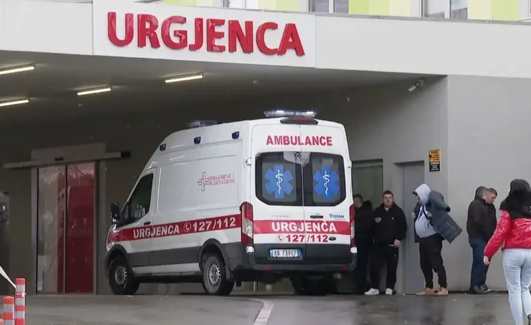 Cfarë po ndodh kështu? Rast i rëndë në Tiranë: Foshnja humb jetën, prindërit fajësojnë mjekët!