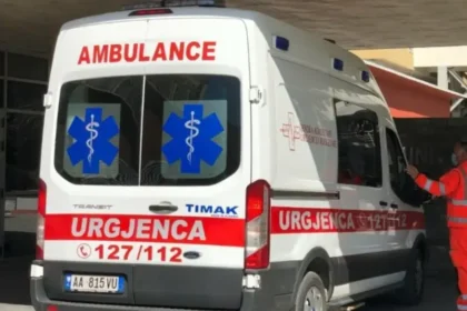 Gjendet pa shenja jete një 47-vjeçar në vend, dyshimet e para