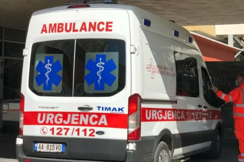 Gjendet pa shenja jete një 47-vjeçar në vend, dyshimet e para