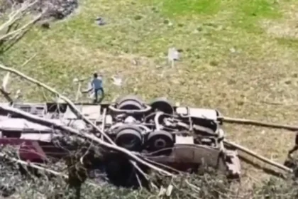 Bota/ Autobusi me 60 pasagjerë bie në humnerë, 15 vikt*ma dhe dhjetëra të plagosur