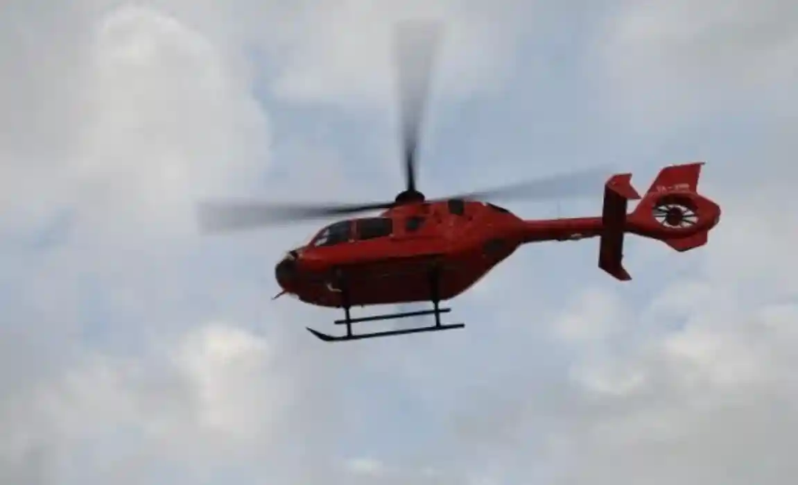 Aksident i rëndë, i riu transportohet me helikopter drejt spitalit të Traumës (EMRI)