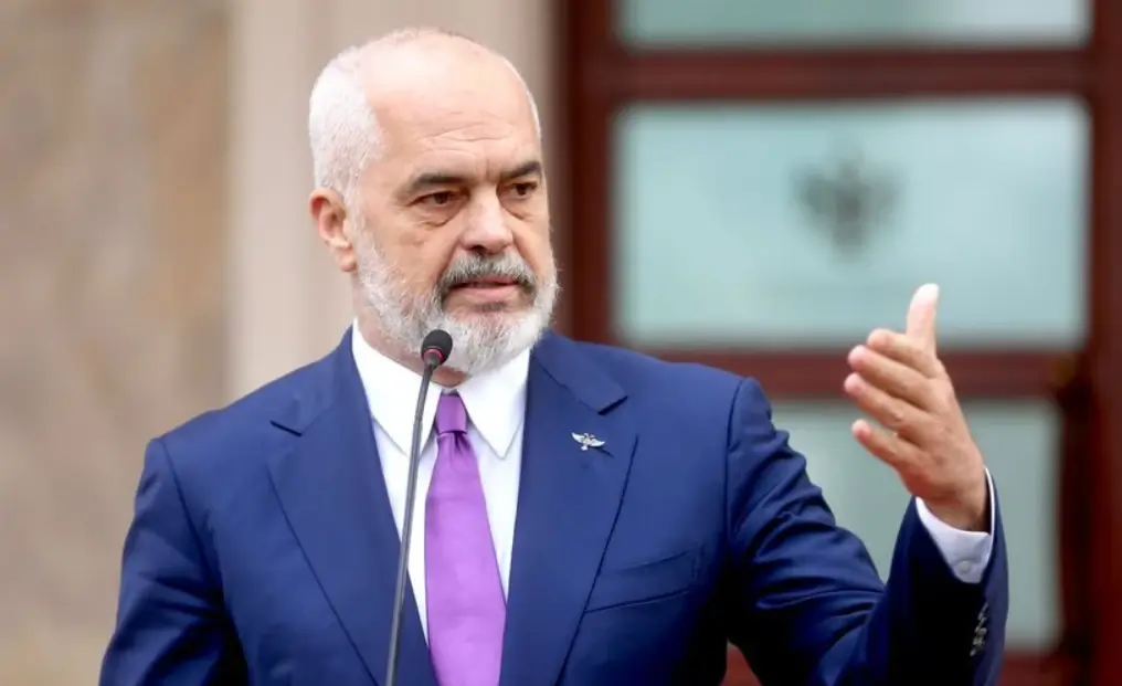 Efektivi i policisë dh*noi kamarierin, reagon kryeministri Edi Rama 'Sa të dalë nga spitali...'