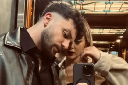 U përfol se është ndarë nga e dashura, Olsi Bylykut shfaqet krah per krah me...
