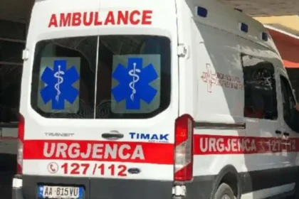 E rëndë/ Ishte me pushime, gjendet pa shenje jete nga familjarët një 20-vjeçar, ja çfarë dyshohet (Emri)