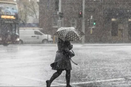 Ulje temperaturash, vranësira dhe reshje shiu...Moti bënë kthesën e papritur, ja cfarë na pret!