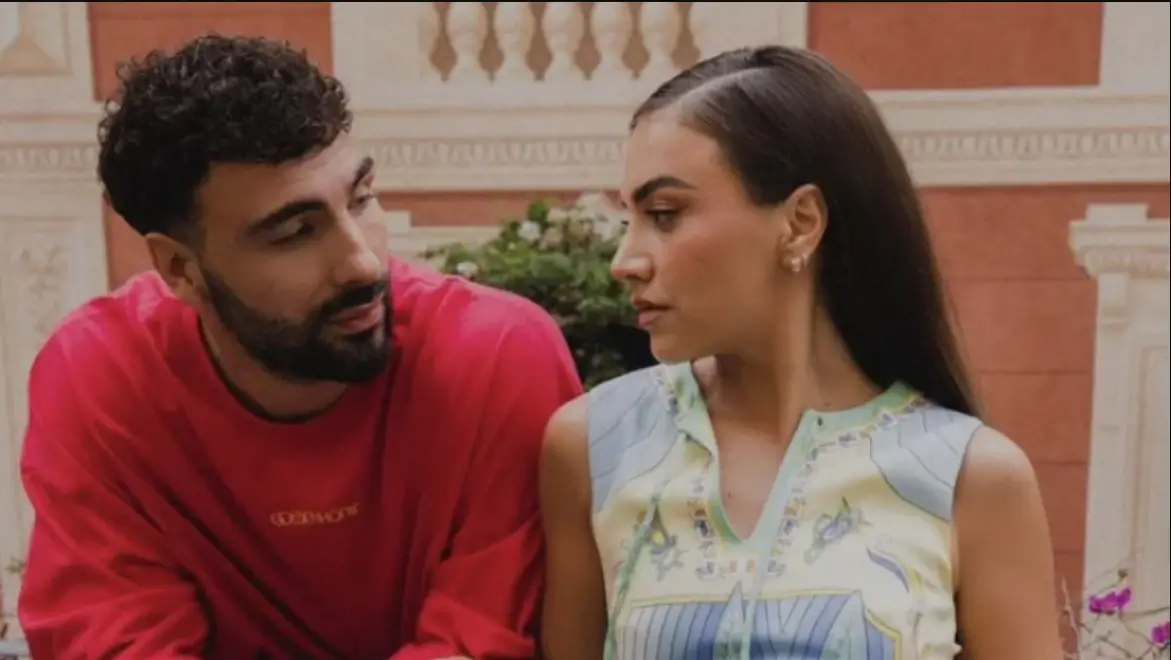 U tha se eshte ne lidhje me biznesmenin Shqiptare, Sara Hoxha poston videon e papritur ne krahet e Ledri Vules?